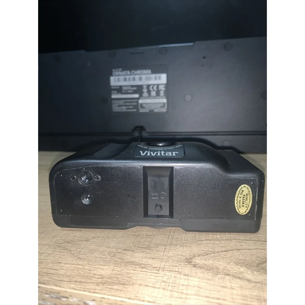Vintage Vivitar EZ 35 35mm Film Point And Shoot Camera (Untested * READ)